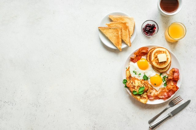 Doruèak koji èesto jedemo zapravo nas može ugojiti: Evo gde najèešæe grešimo